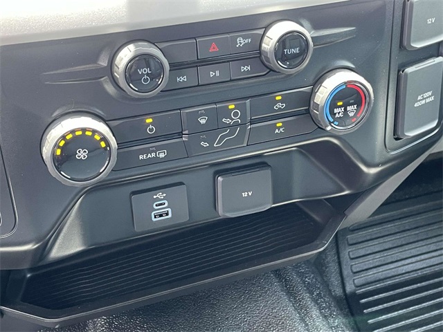 2025 Ford F-350 photo 10