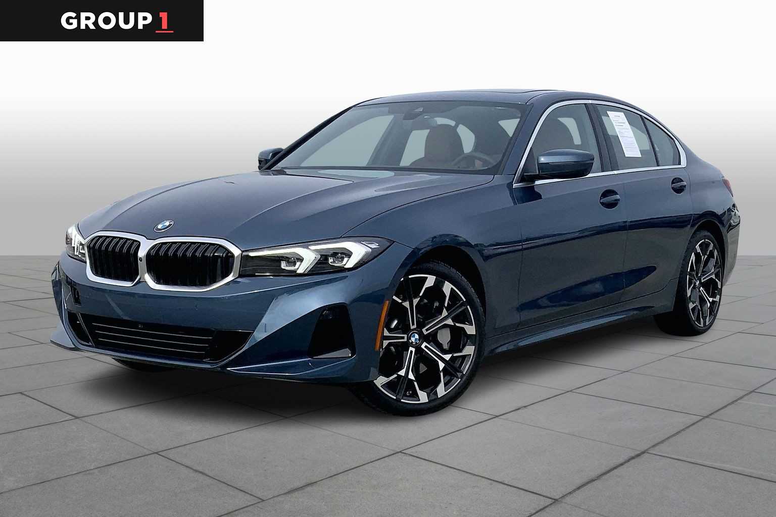 2025 BMW 3 Series's photo