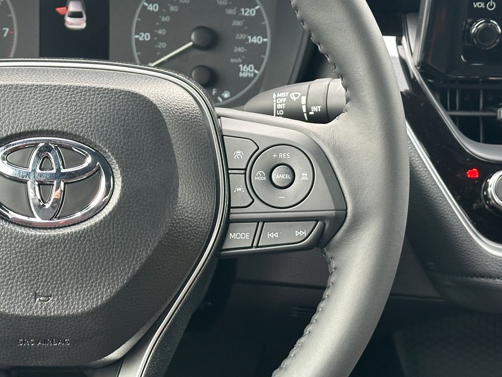 2025 Toyota Corolla SE photo 19