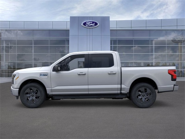 2025 Ford F-150 Lightning photo 2