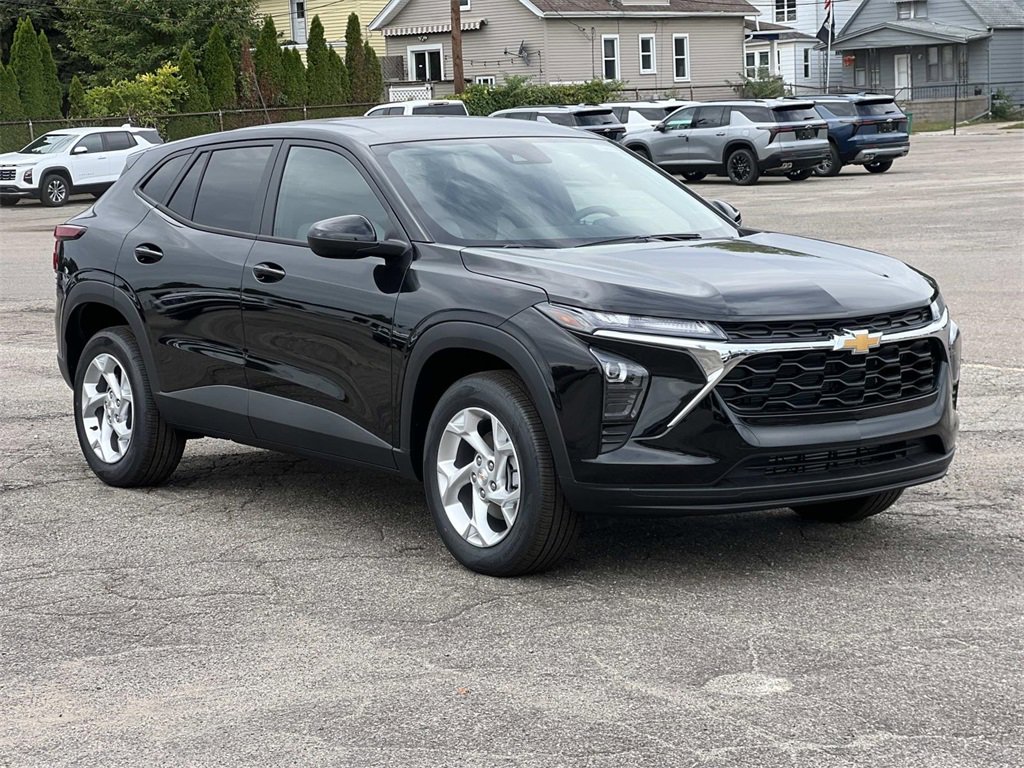 2026 Chevrolet Trax LS photo 7