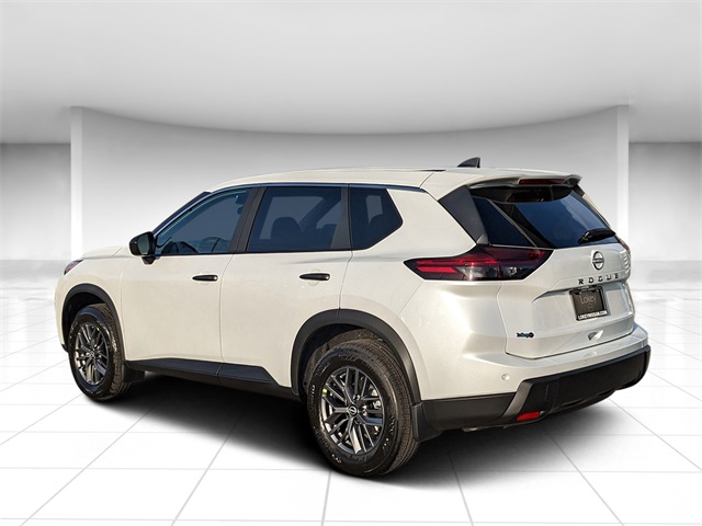2025 Nissan Rogue S photo 3