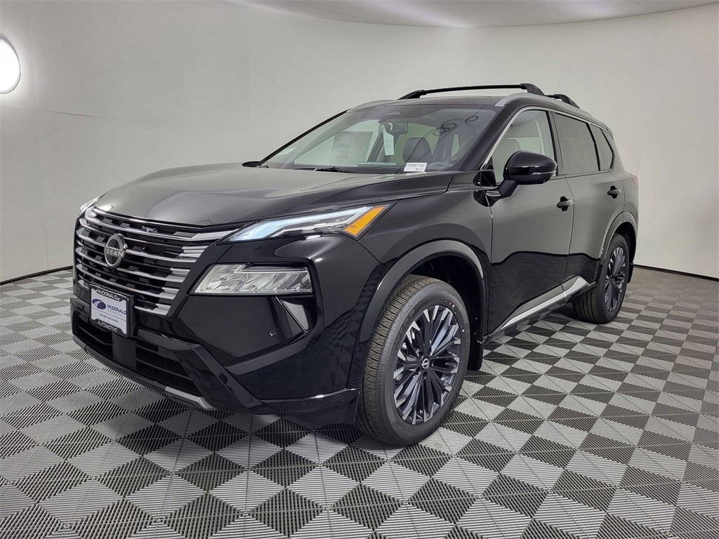 2026 Nissan Rogue Platinum's photo