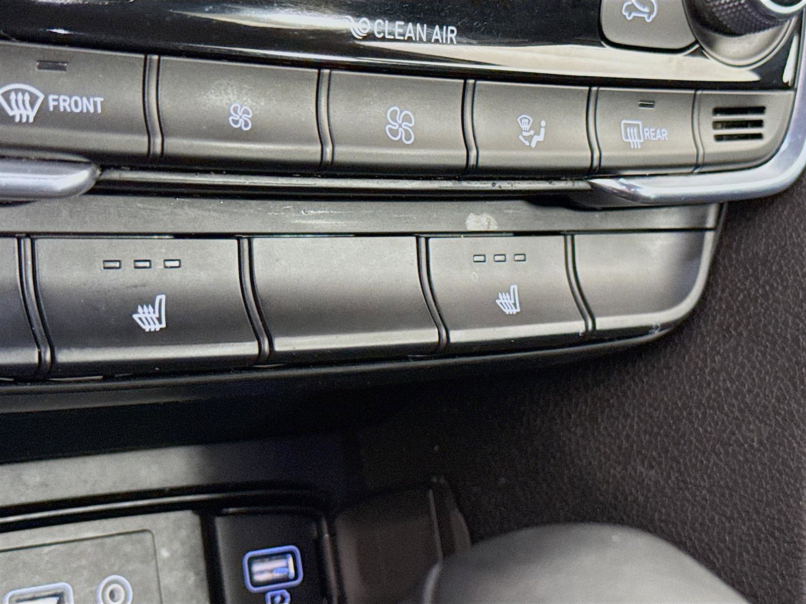 2019 Hyundai Santa Fe Limited photo 17