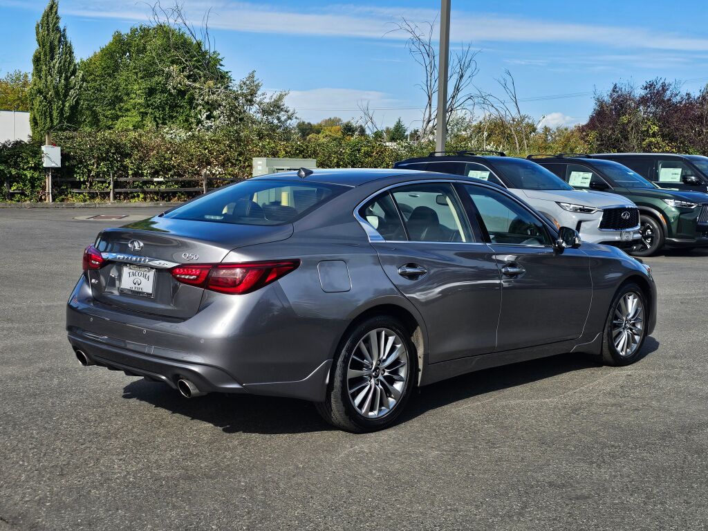 2024 Infiniti Q50 LUXE photo 7