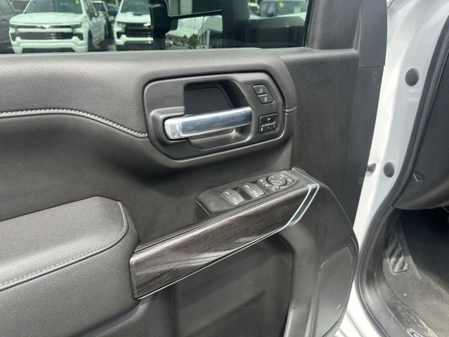 2023 Chevrolet Silverado 3500HD LTZ photo 23