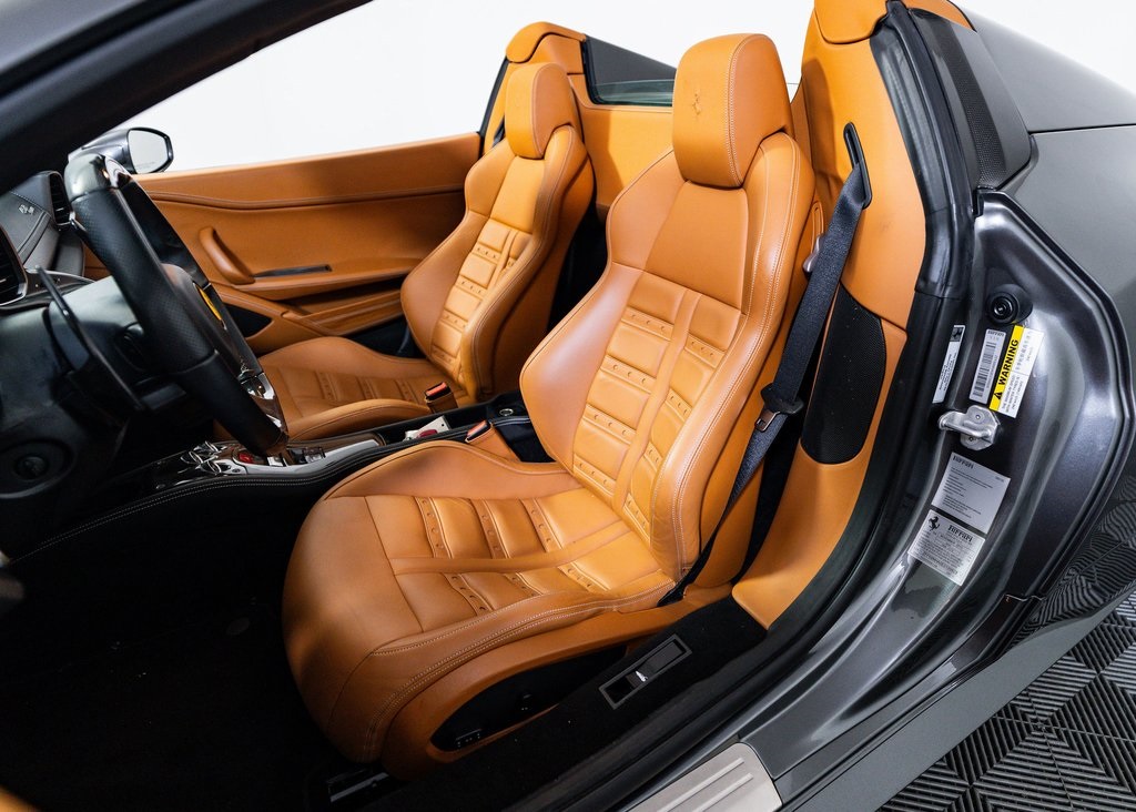 2014 Ferrari 458 Spider Base photo 19