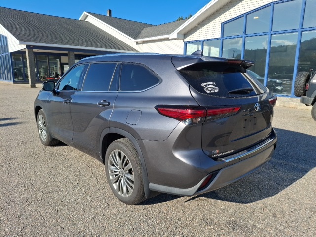 2020 Toyota Highlander Platinum photo 5