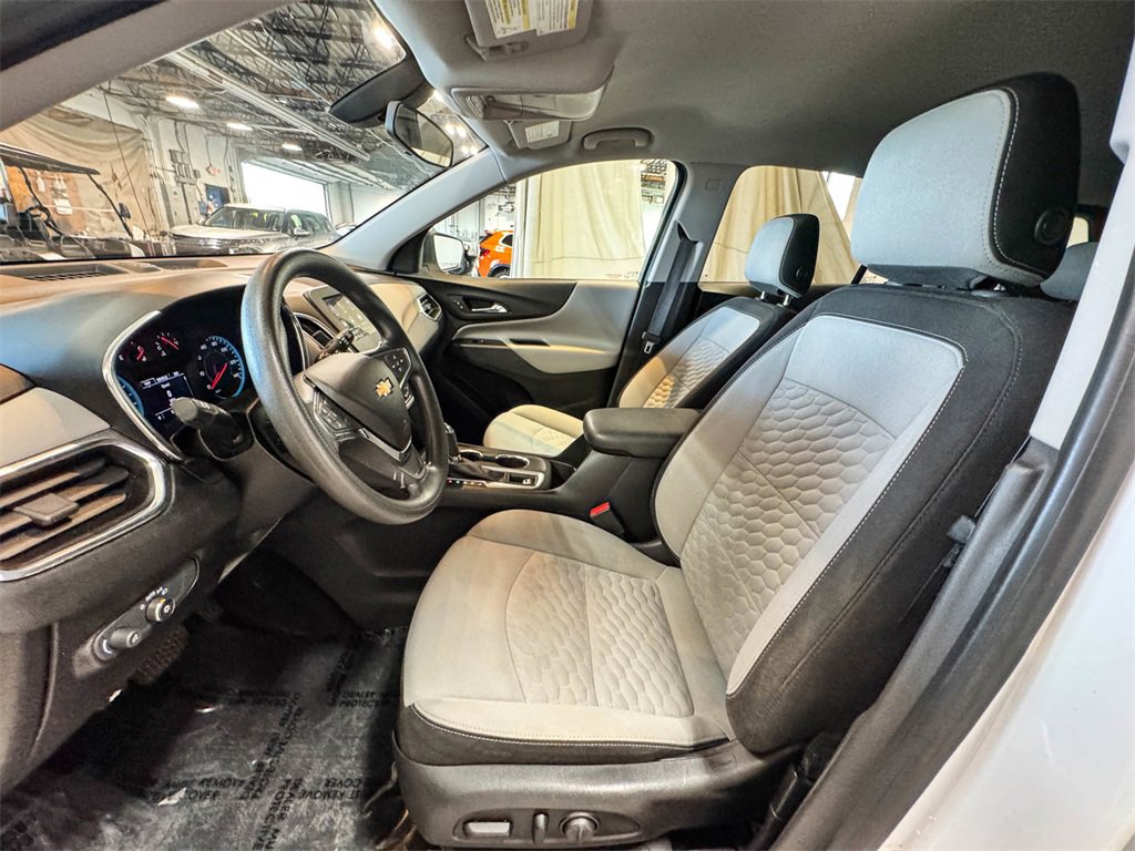 2019 Chevrolet Equinox LS photo 13
