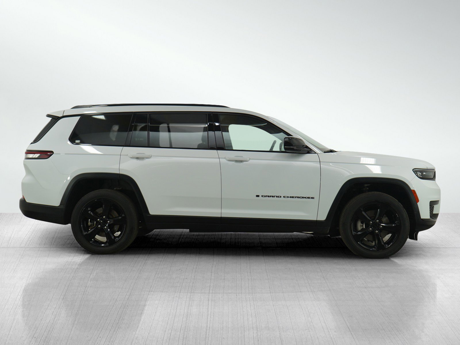 2023 Jeep Grand Cherokee Altitude photo 6