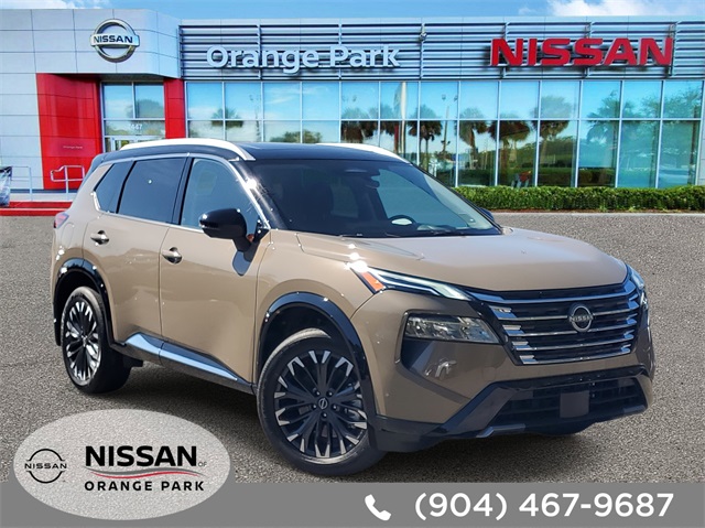 2025 Nissan Rogue Platinum's photo