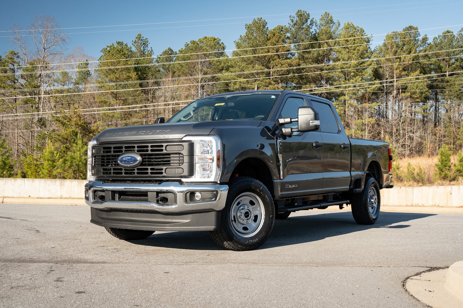 2026 Ford F-350 Super Duty XL's photo