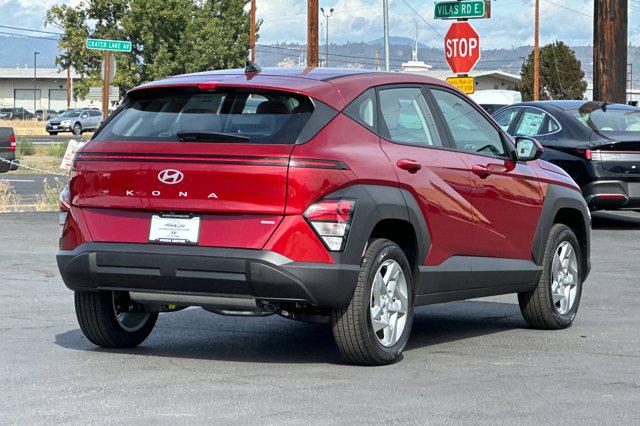 2026 Hyundai Kona SE photo 4