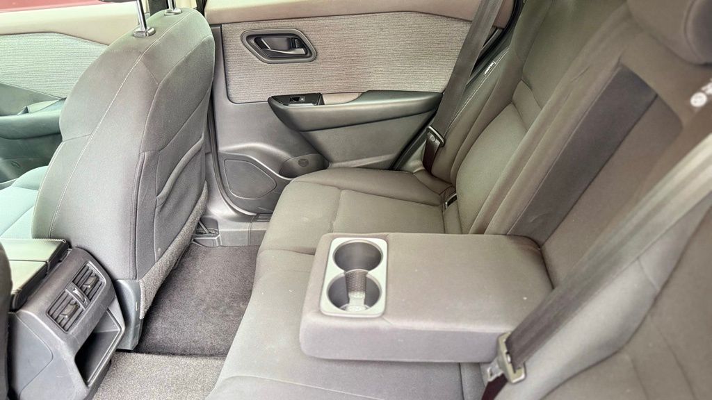 2023 Nissan Rogue S photo 11