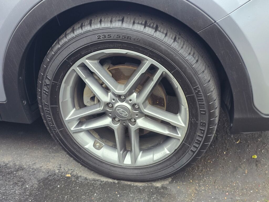 2017 Hyundai Santa Fe Limited Ultimate photo 3