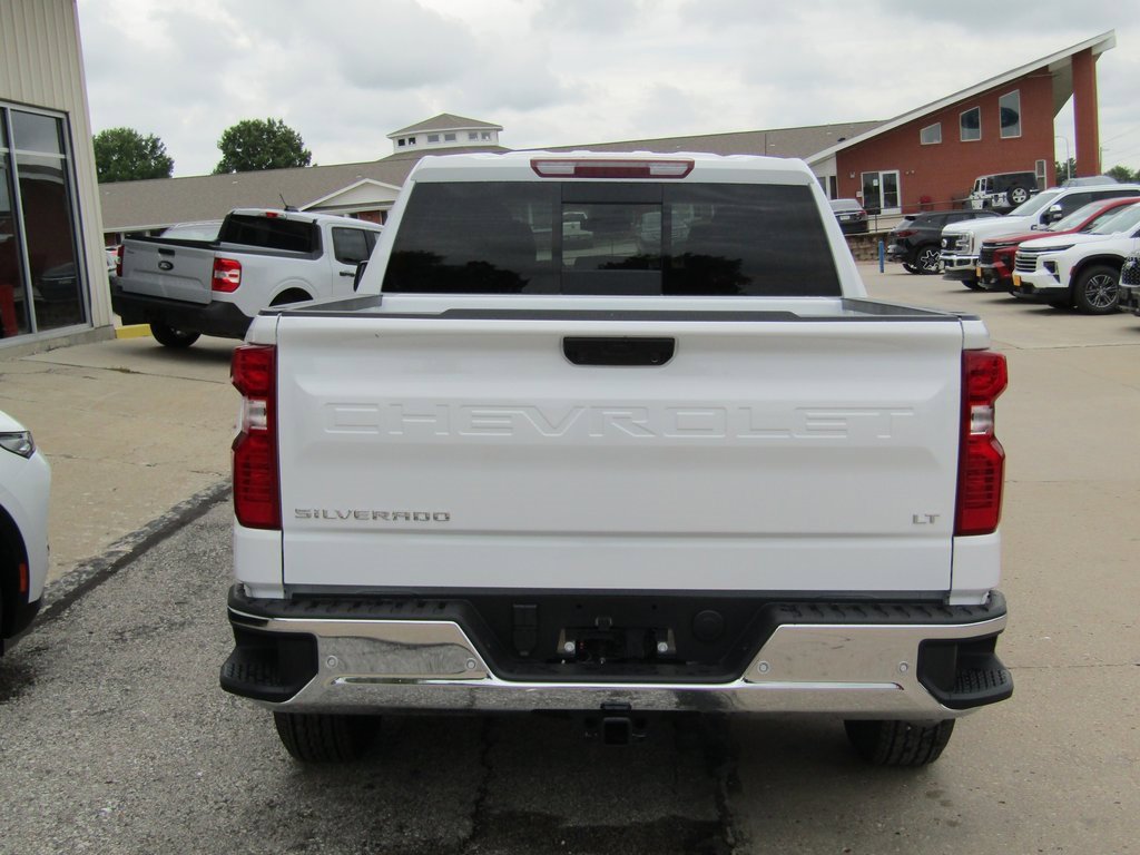 2026 Chevrolet Silverado 1500 LT photo 4