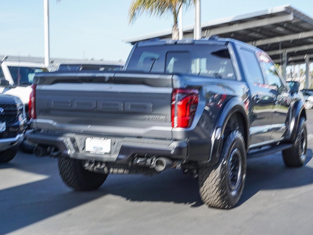 2025 Ford F-150 Raptor photo 6