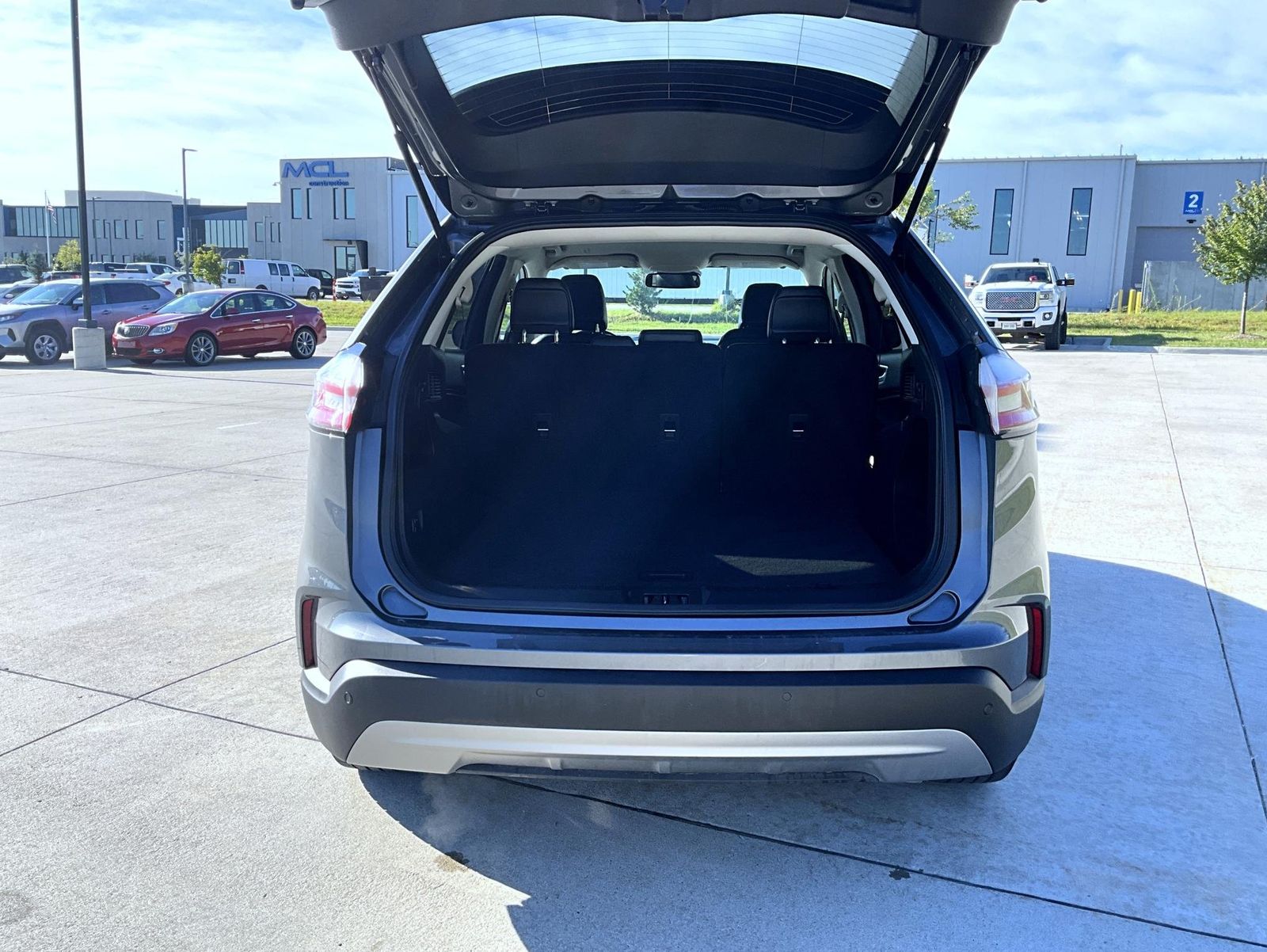 2024 Ford Edge SEL photo 9