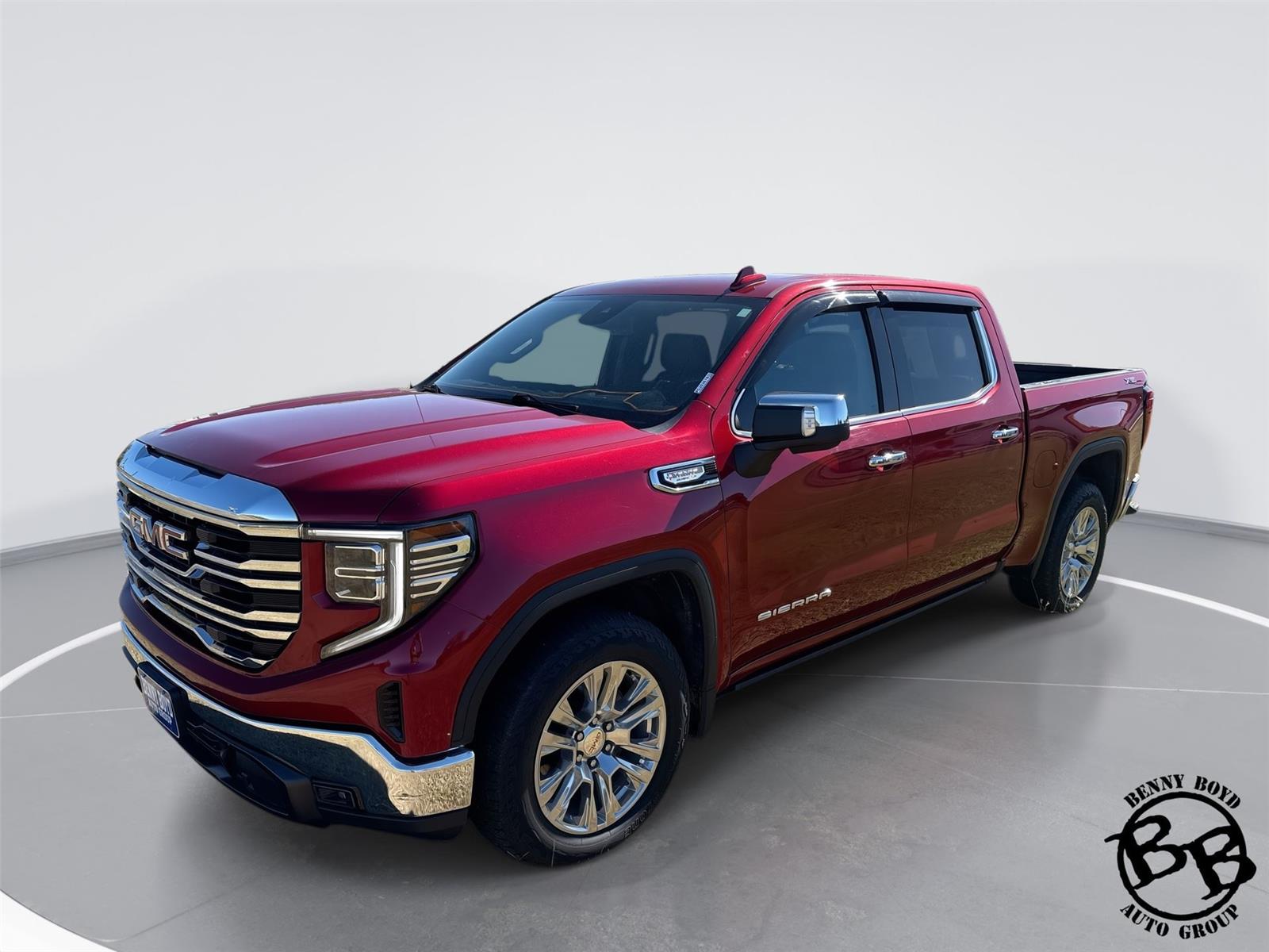 2023 GMC Sierra 1500 SLT's photo