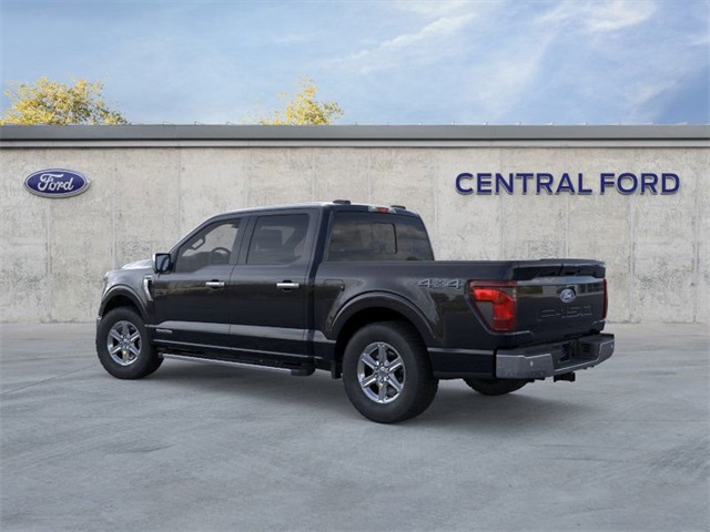 2025 Ford F-150 XLT photo 3