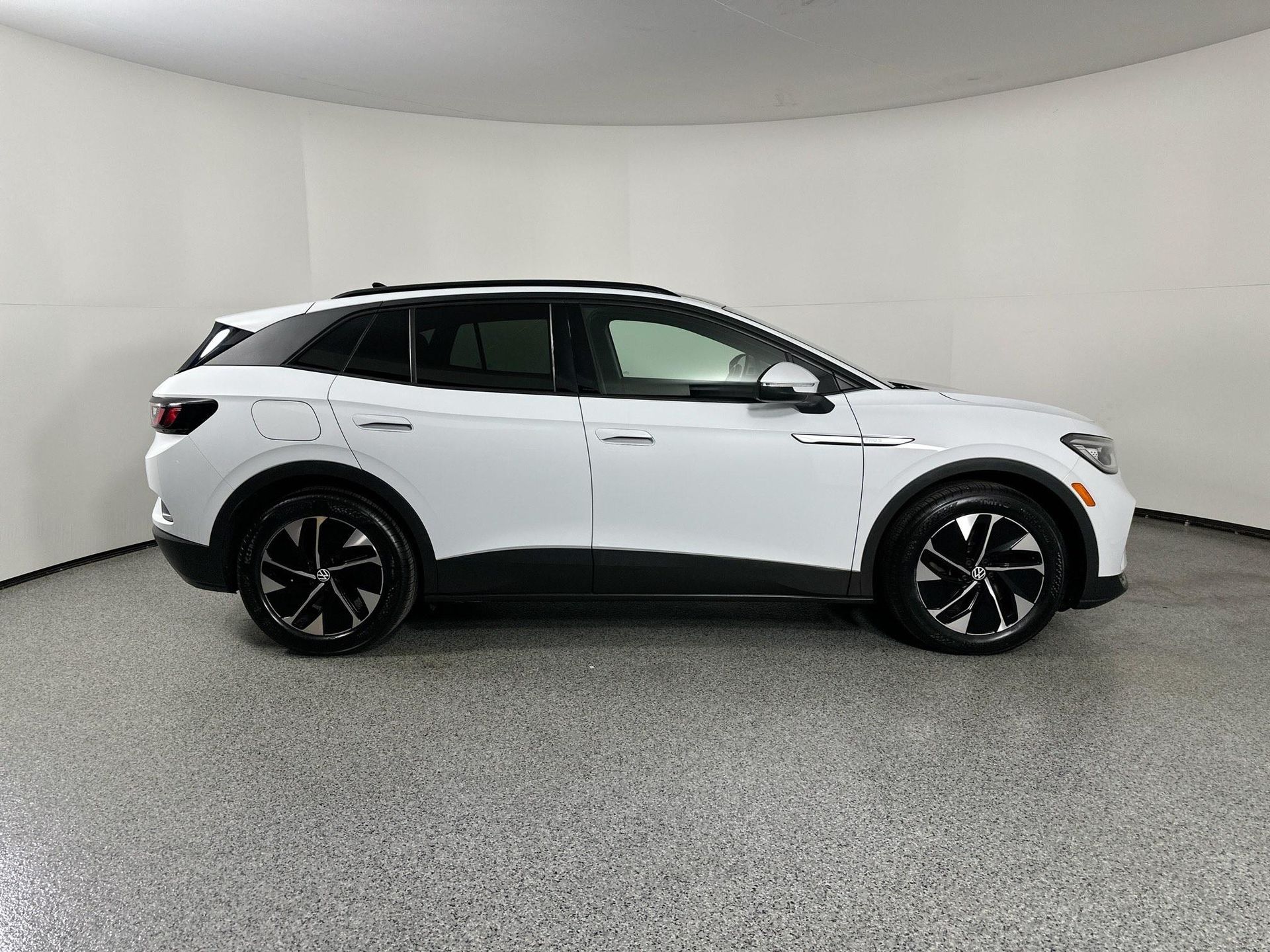 2021 Volkswagen ID.4 Pro S photo 4