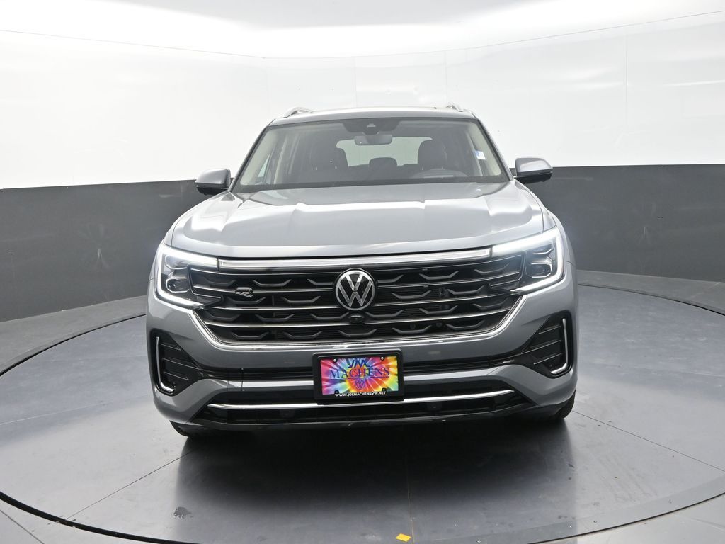 2026 Volkswagen Atlas SEL Premium R-Line photo 2