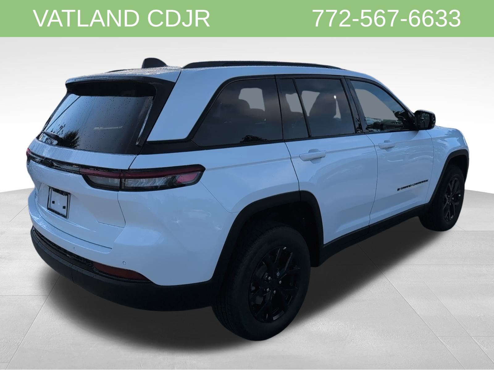 2025 Jeep Grand Cherokee Laredo Altitude photo 8