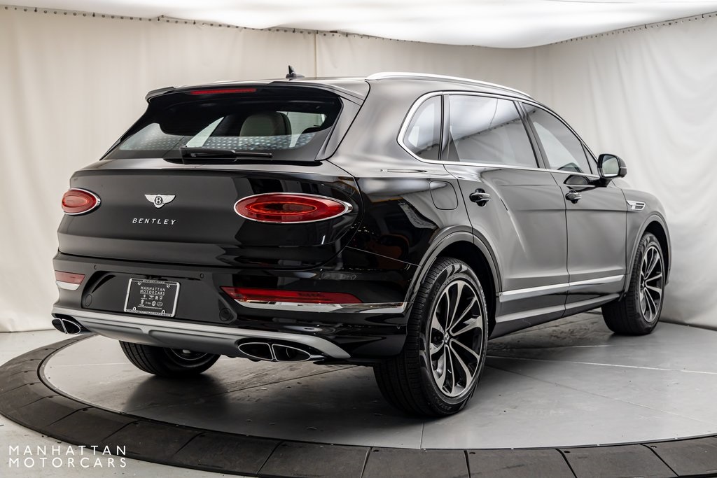 2024 Bentley Bentayga EWB photo 5