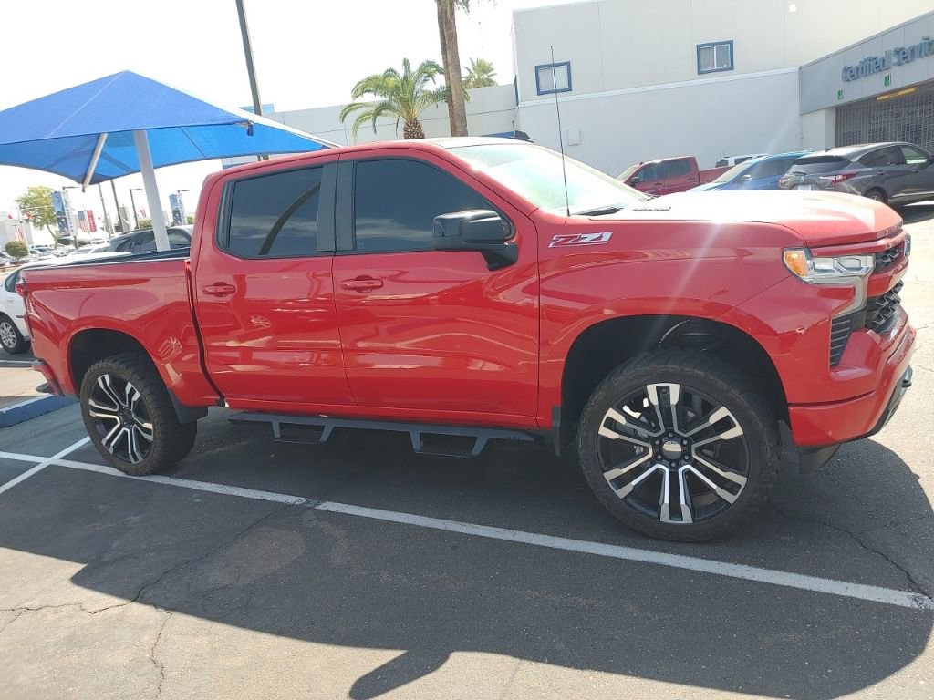 2022 Chevrolet Silverado 1500 RST photo 4