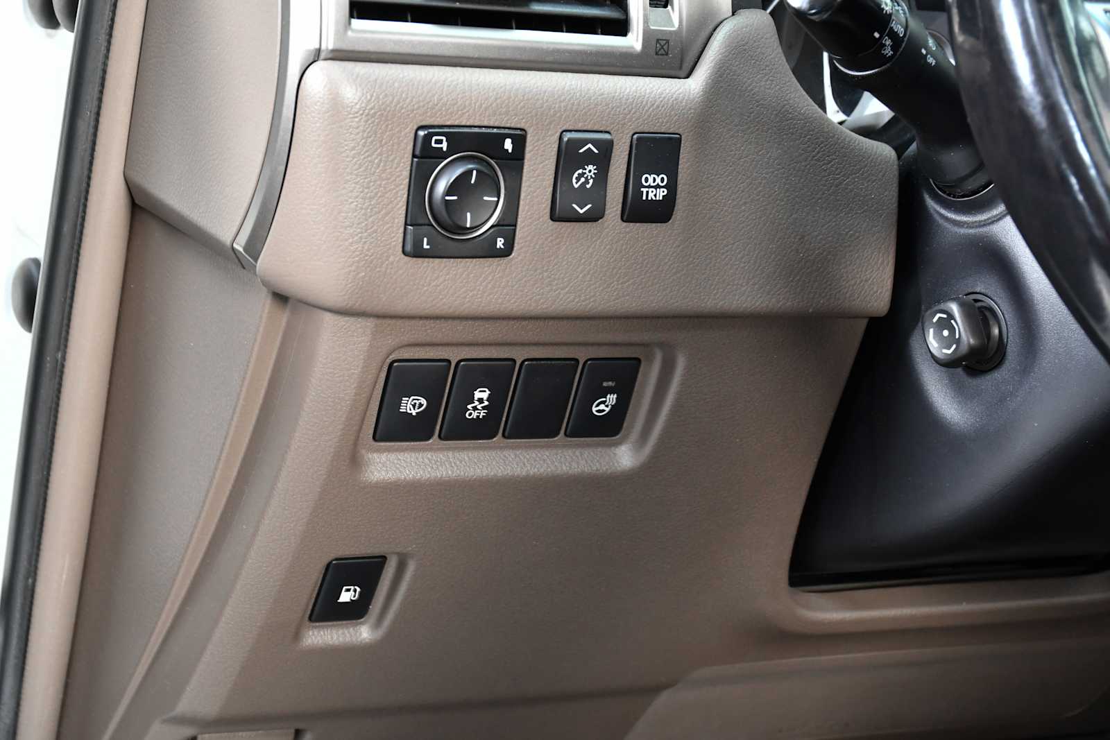2018 Lexus GX 460 Luxury photo 12