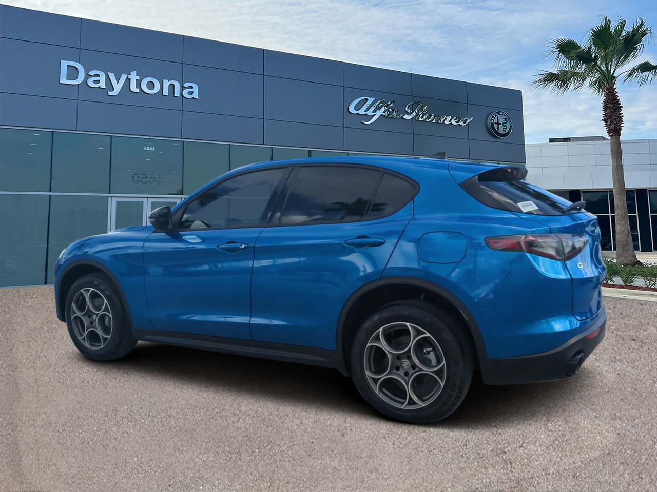 2025 Alfa Romeo Stelvio Sprint photo 5