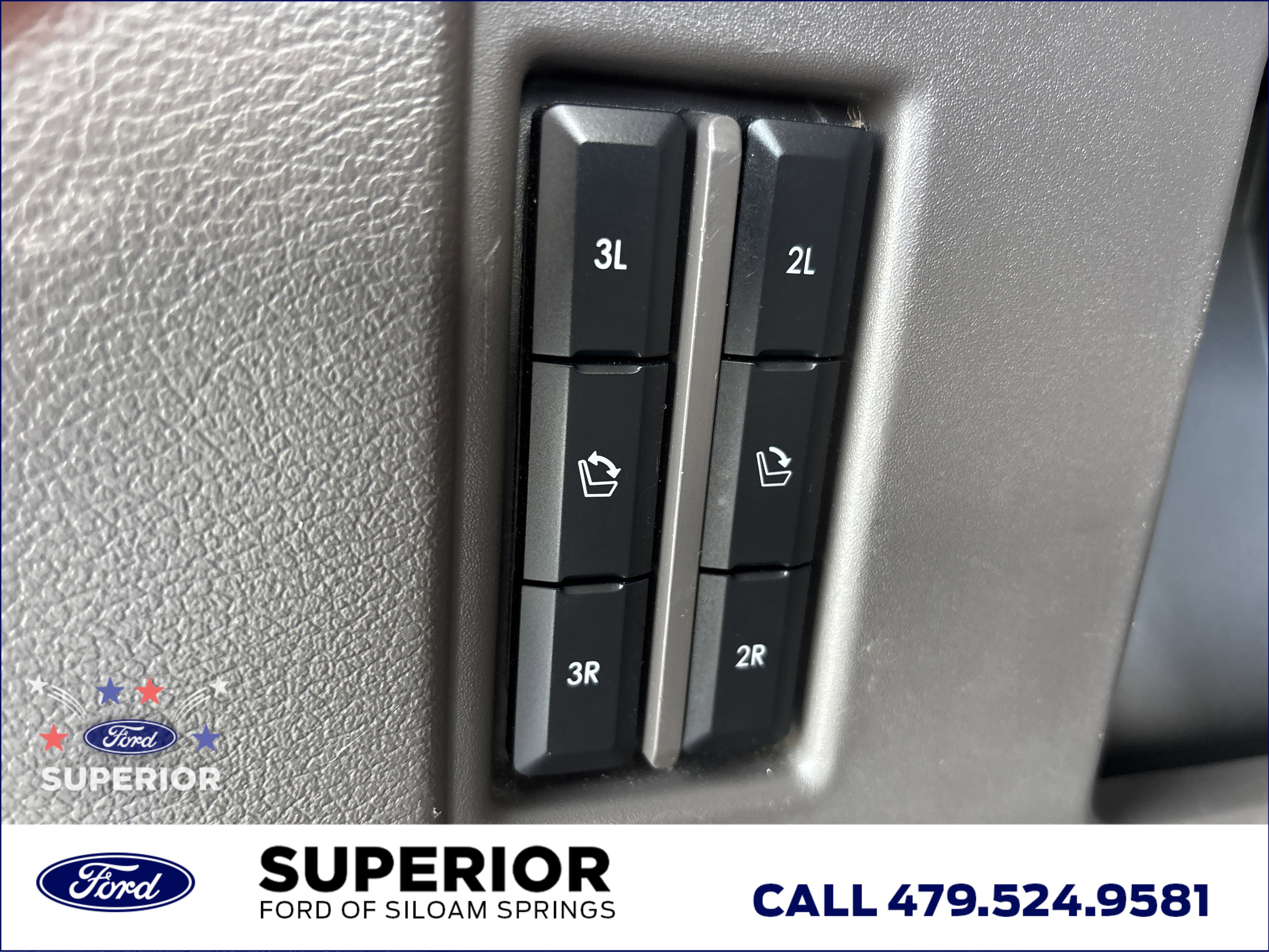 2023 Lincoln Navigator Reserve photo 2