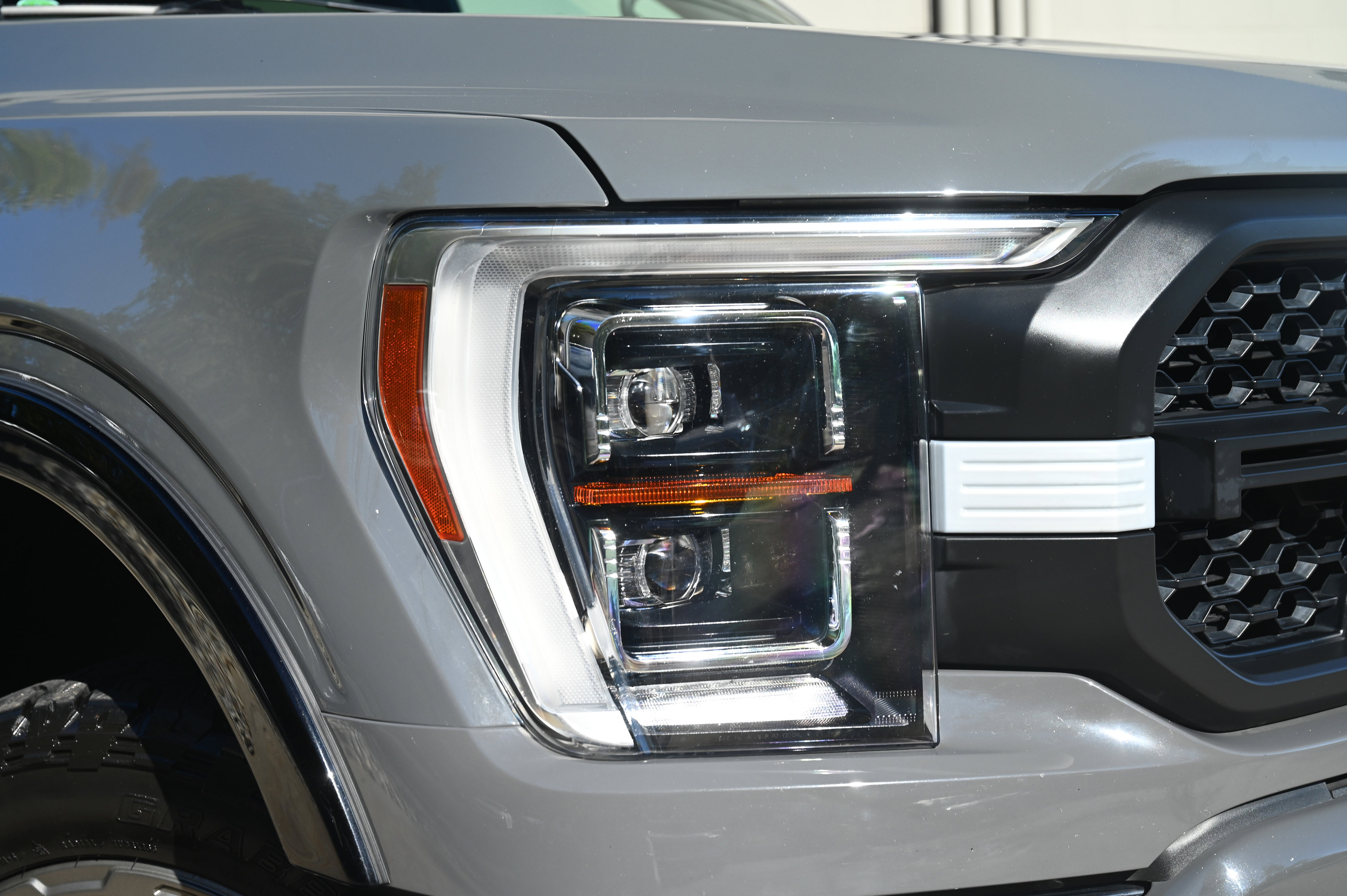 2021 Ford F-150 Lariat photo 4
