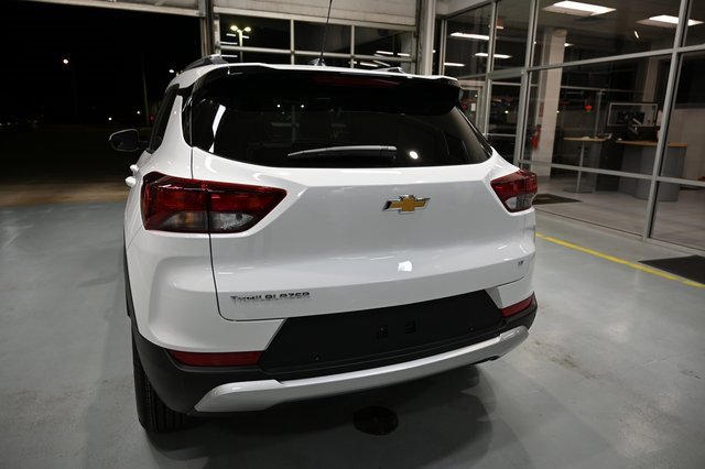 2026 Chevrolet Trailblazer LT photo 3