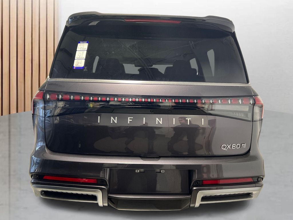 2025 Infiniti QX80 Luxe photo 4