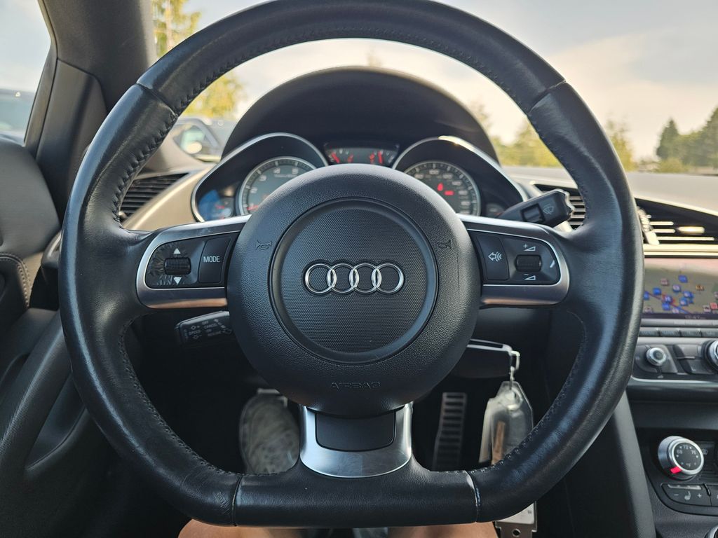 2009 Audi R8 4.2 Quattro photo 18