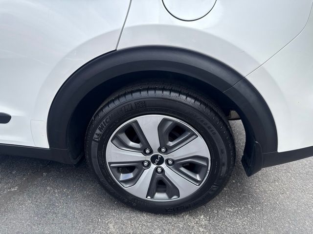 2022 Kia Niro LX photo 10