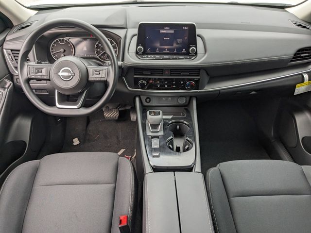 2025 Nissan Rogue S photo 10