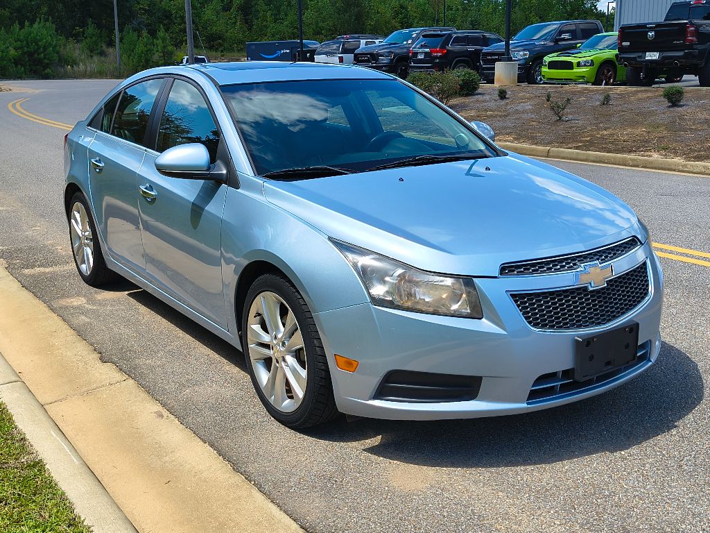 2011 Chevrolet Cruze LTZ photo 9