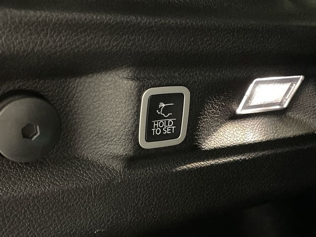 2023 Jeep Grand Cherokee Limited photo 14
