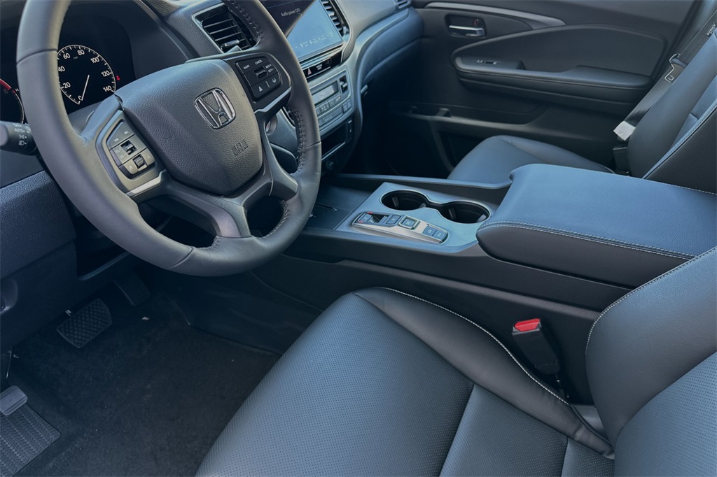 2024 Honda Ridgeline RTL photo 10