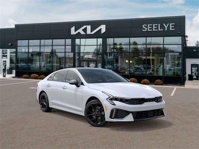 2026 Kia K5 GT-Line photo 7