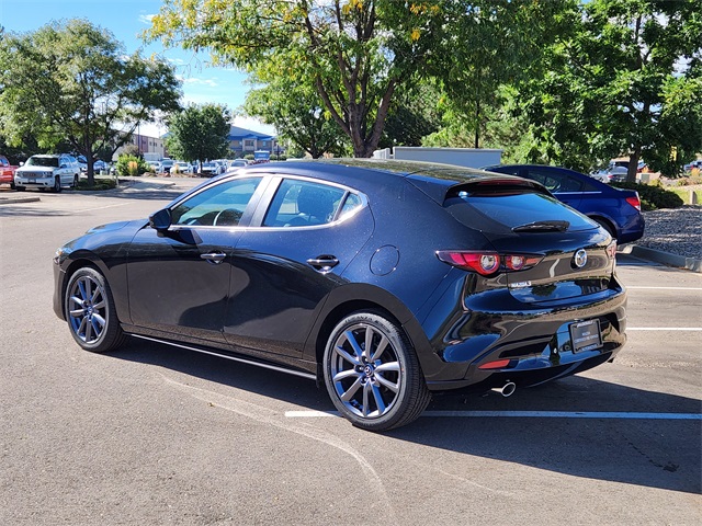 2025 Mazda Mazda3 2.5 s Preferred photo 3