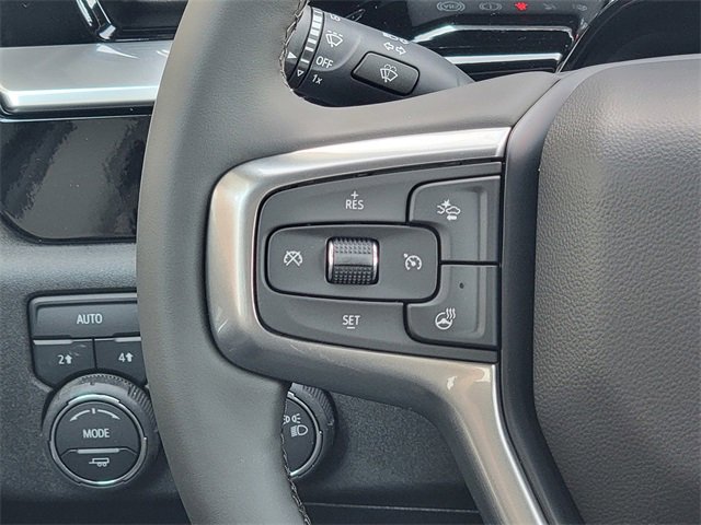 2025 Chevrolet Silverado 1500 LT photo 26