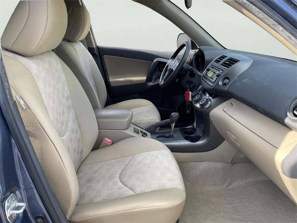 2012 Toyota RAV4 Base photo 15