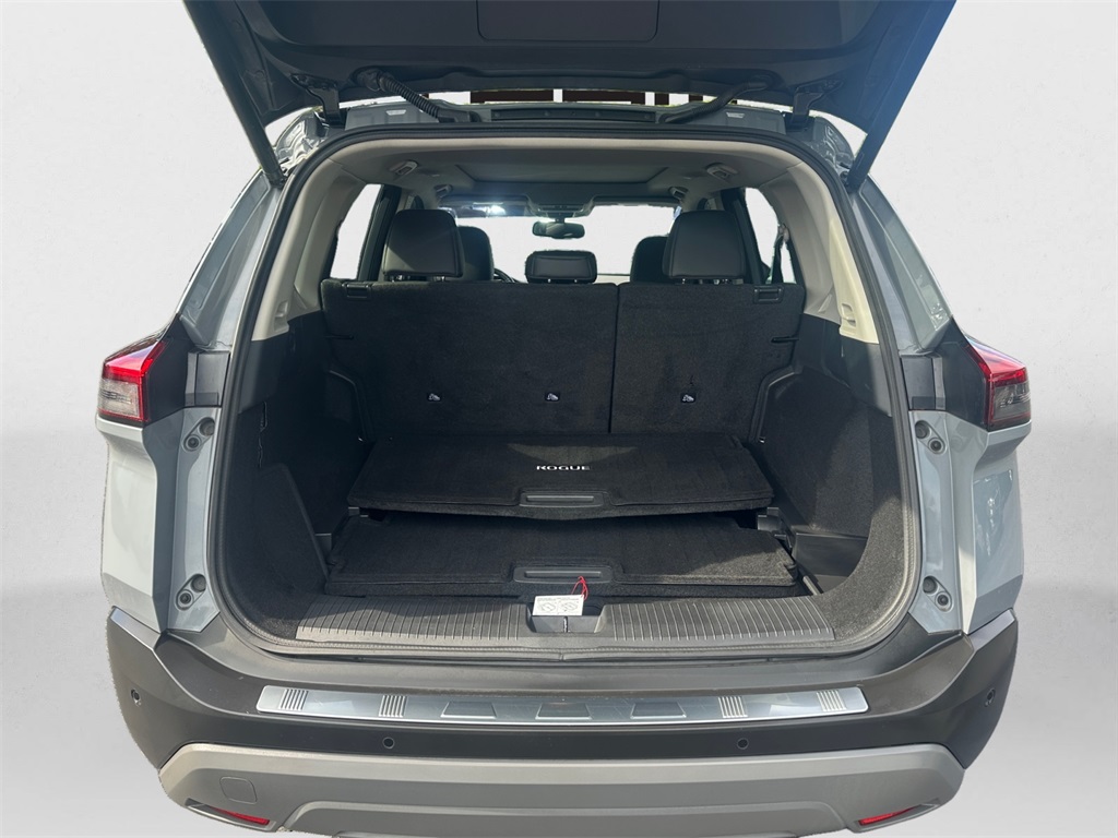 2021 Nissan Rogue SL photo 13