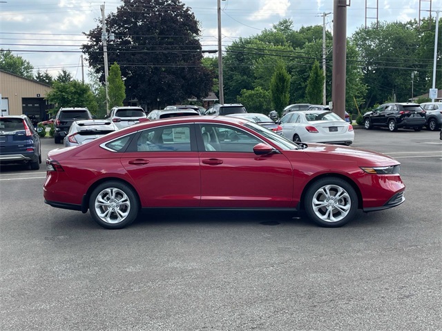 2025 Honda Accord LX photo 4