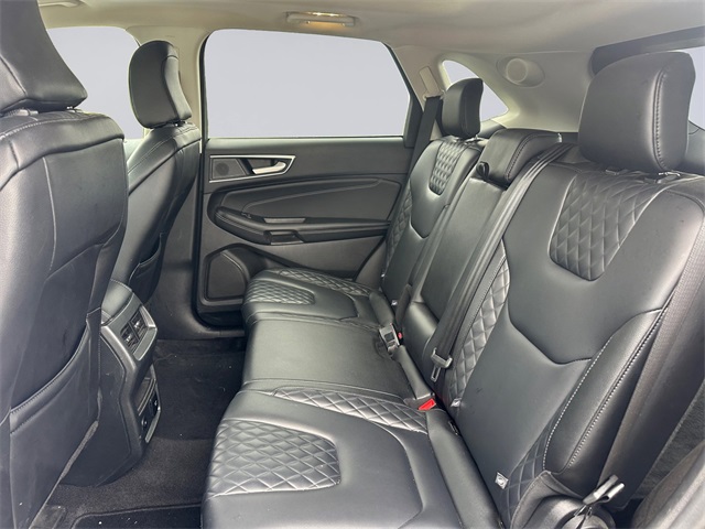 2024 Ford Edge Titanium photo 13