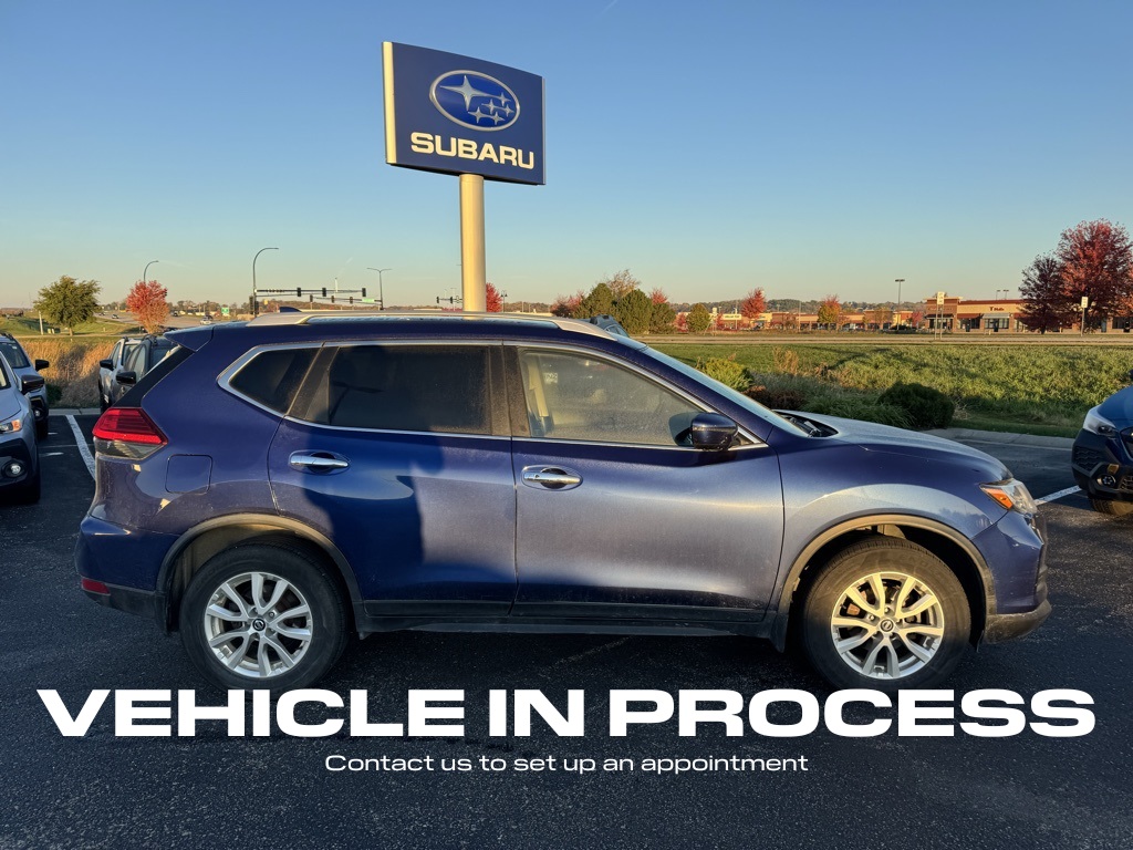 Used 2017 Nissan Rogue SV with VIN JN8AT2MV6HW024961 for sale in Rochester, Minnesota