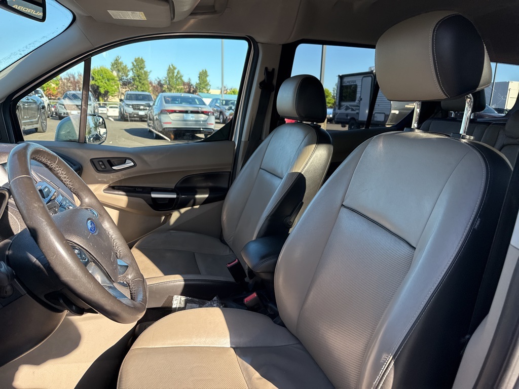 2016 Ford Transit Connect Titanium Wagon photo 9